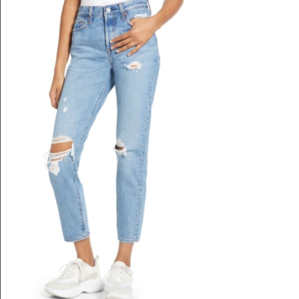 Levi’s 501 Straight High-Rise destroyed jeans